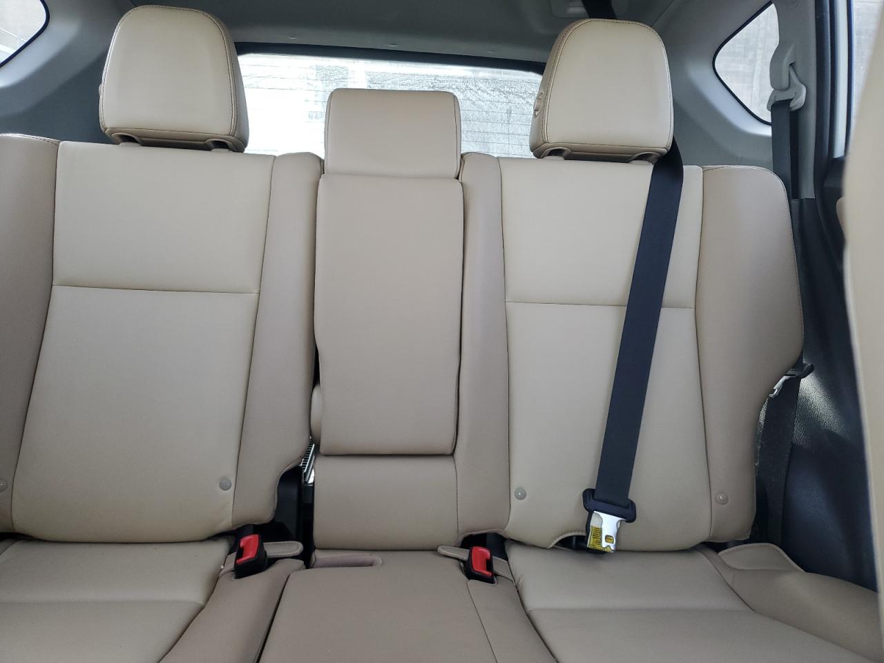 2014 Toyota RAV 4 - Image 10