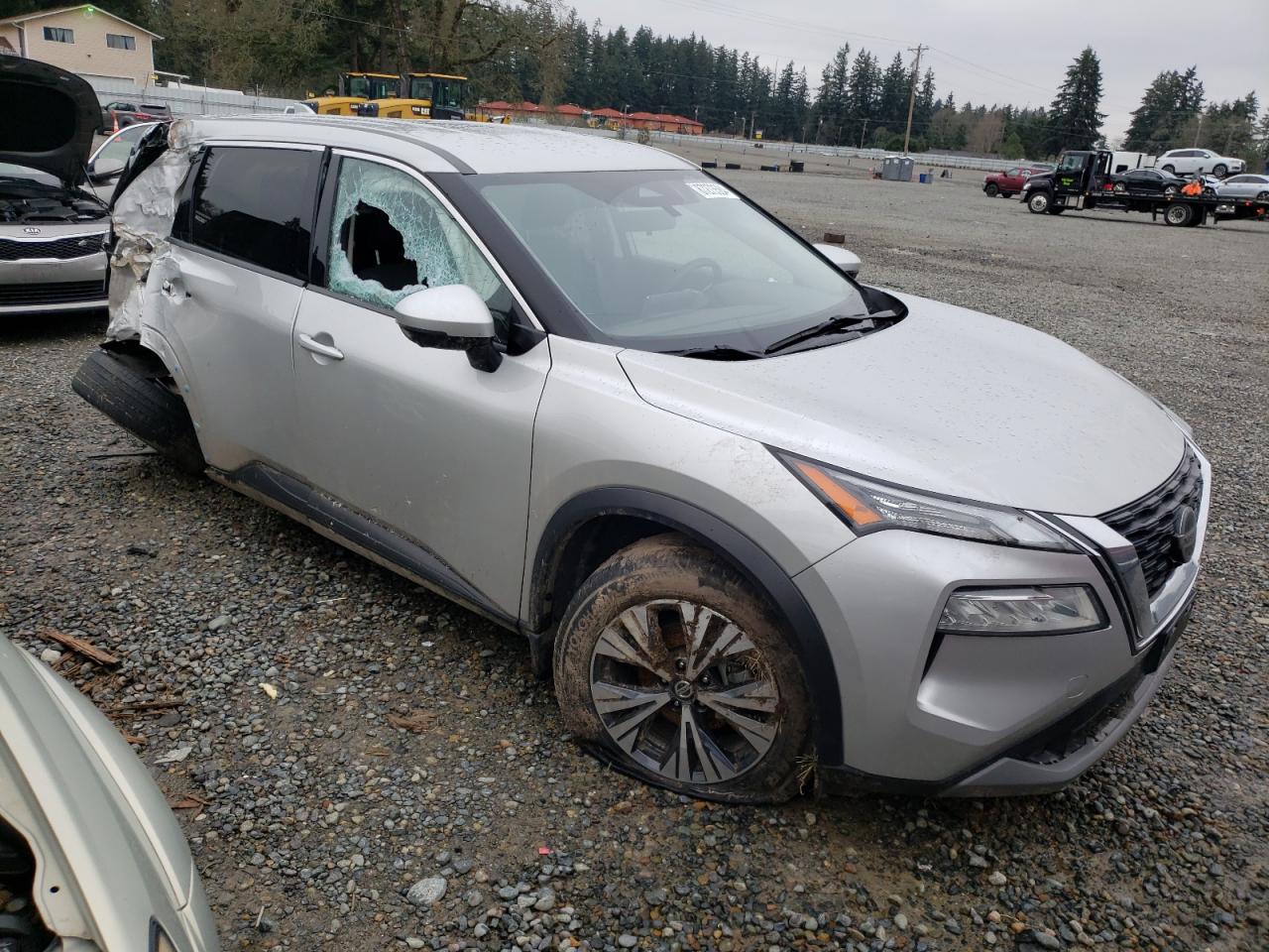 2021 Nissan Rogue - Image 4