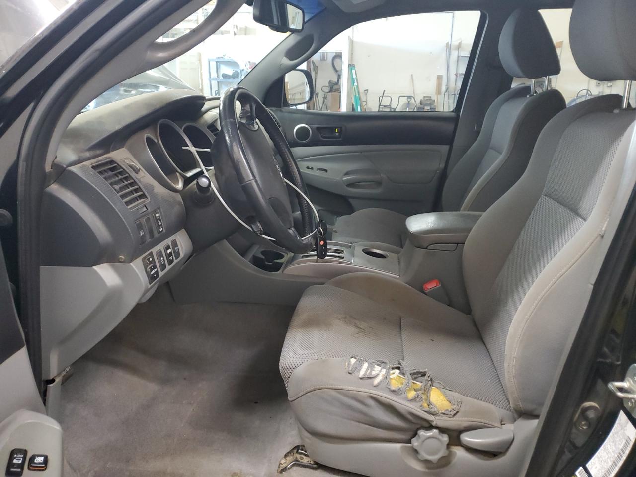 2010 Toyota Tacoma - Image 7