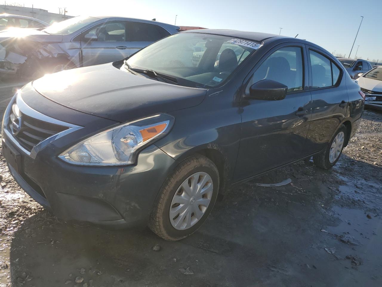 2016 Nissan Versa S na sprzedaż w Cahokia Heights, IL - All Over