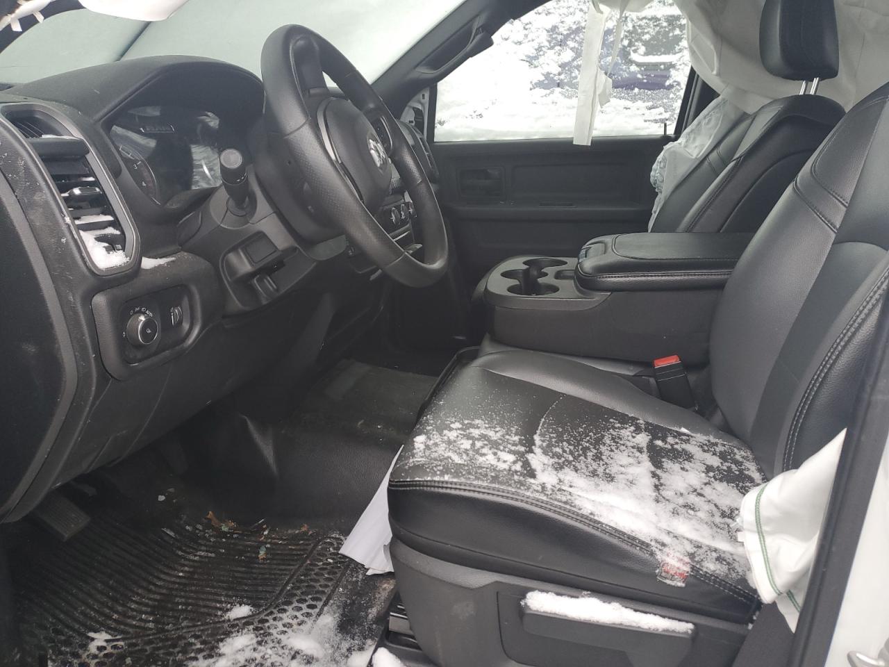 2022 RAM 3500 - Image 7