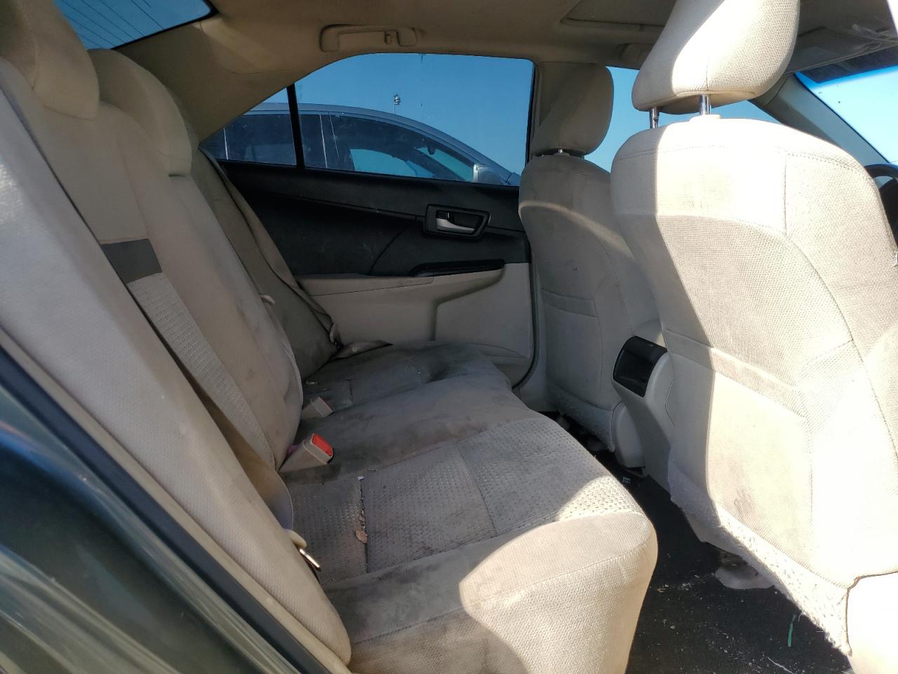 2013 Toyota Camry - Image 10