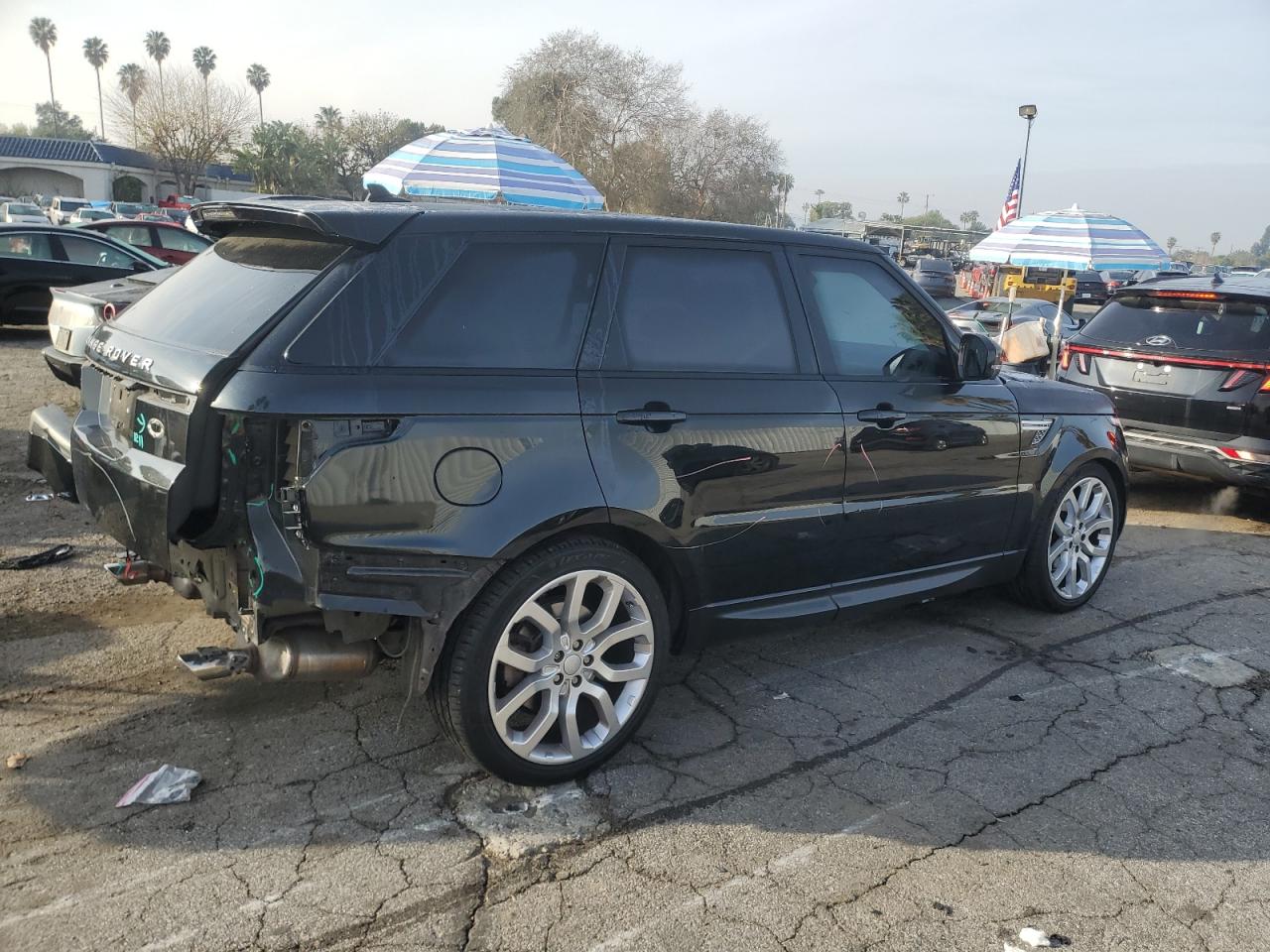 2015 Land Rover Range Rover - Image 3