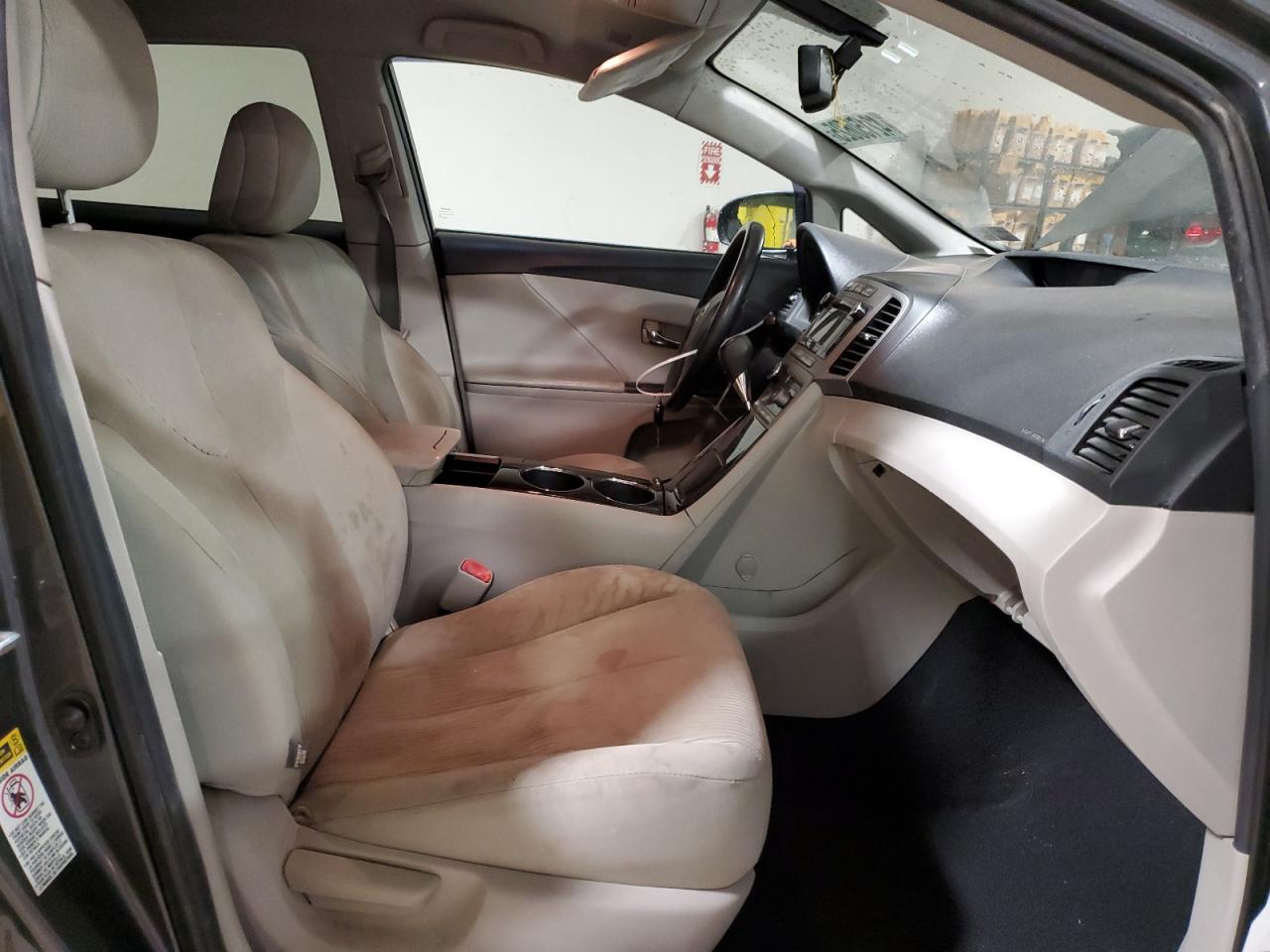 2010 Toyota Venza - Image 7