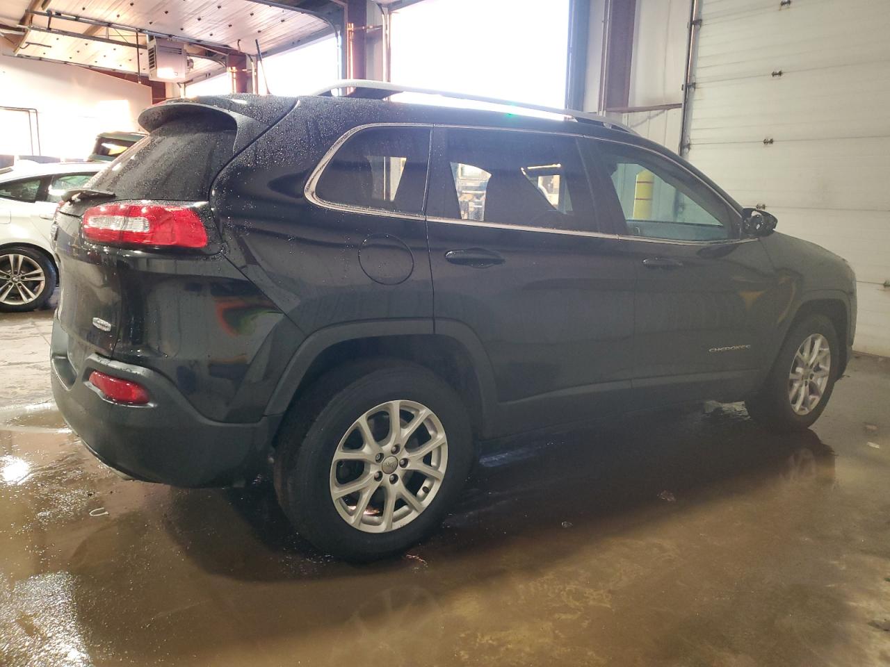2016 Jeep Grand Cherokee - Image 3