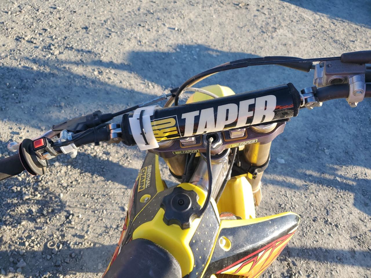2004 Suzuki Rm125 VIN: JS1RF16C142101257 Lot: 41338565