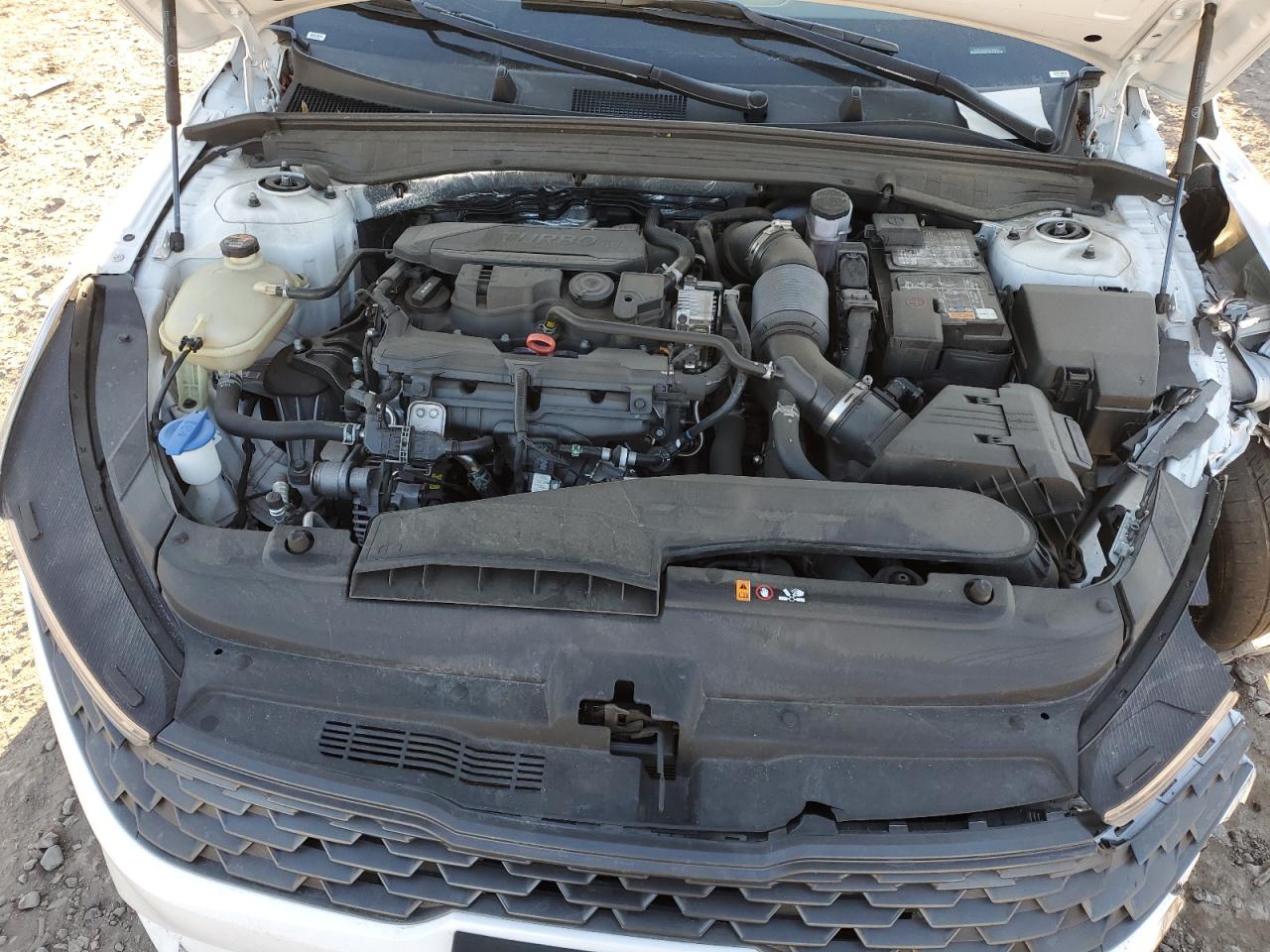 2023 Kia K5 - Image 11