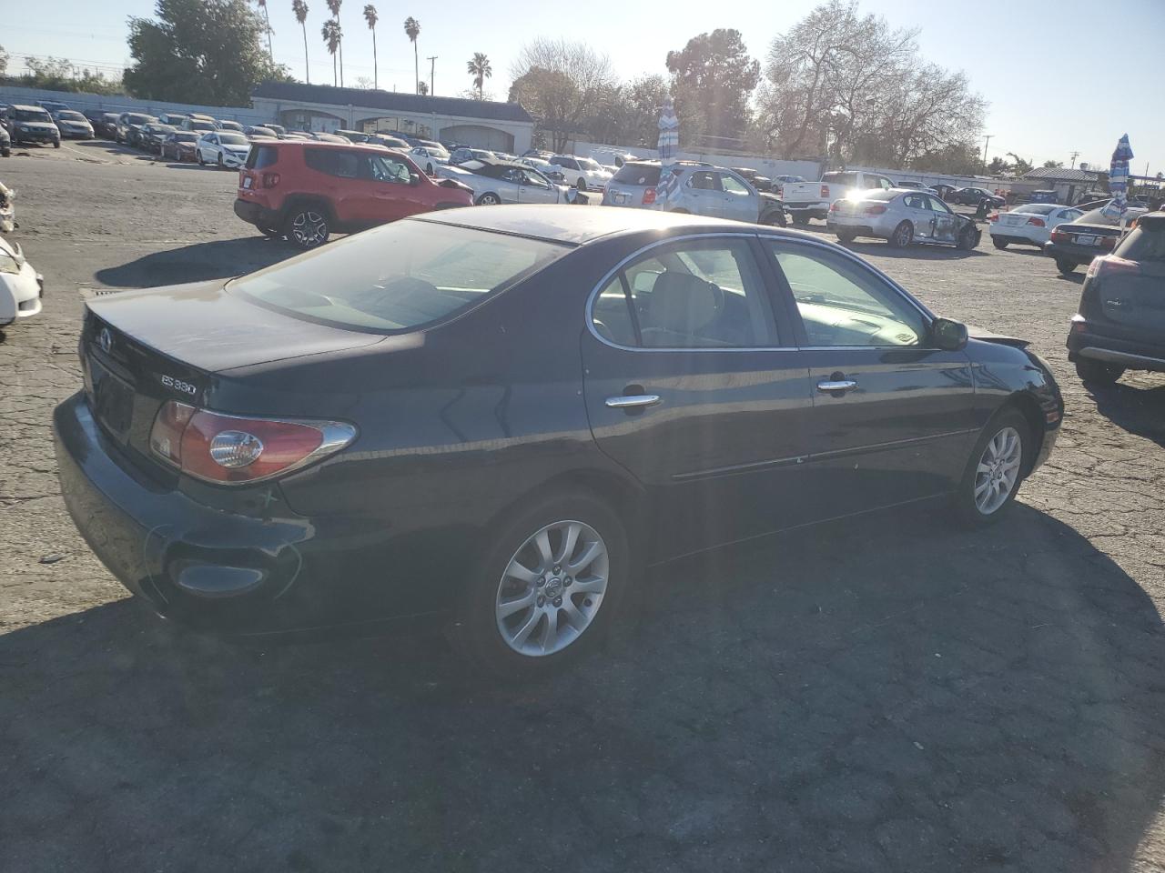 2004 Lexus ES - Image 3