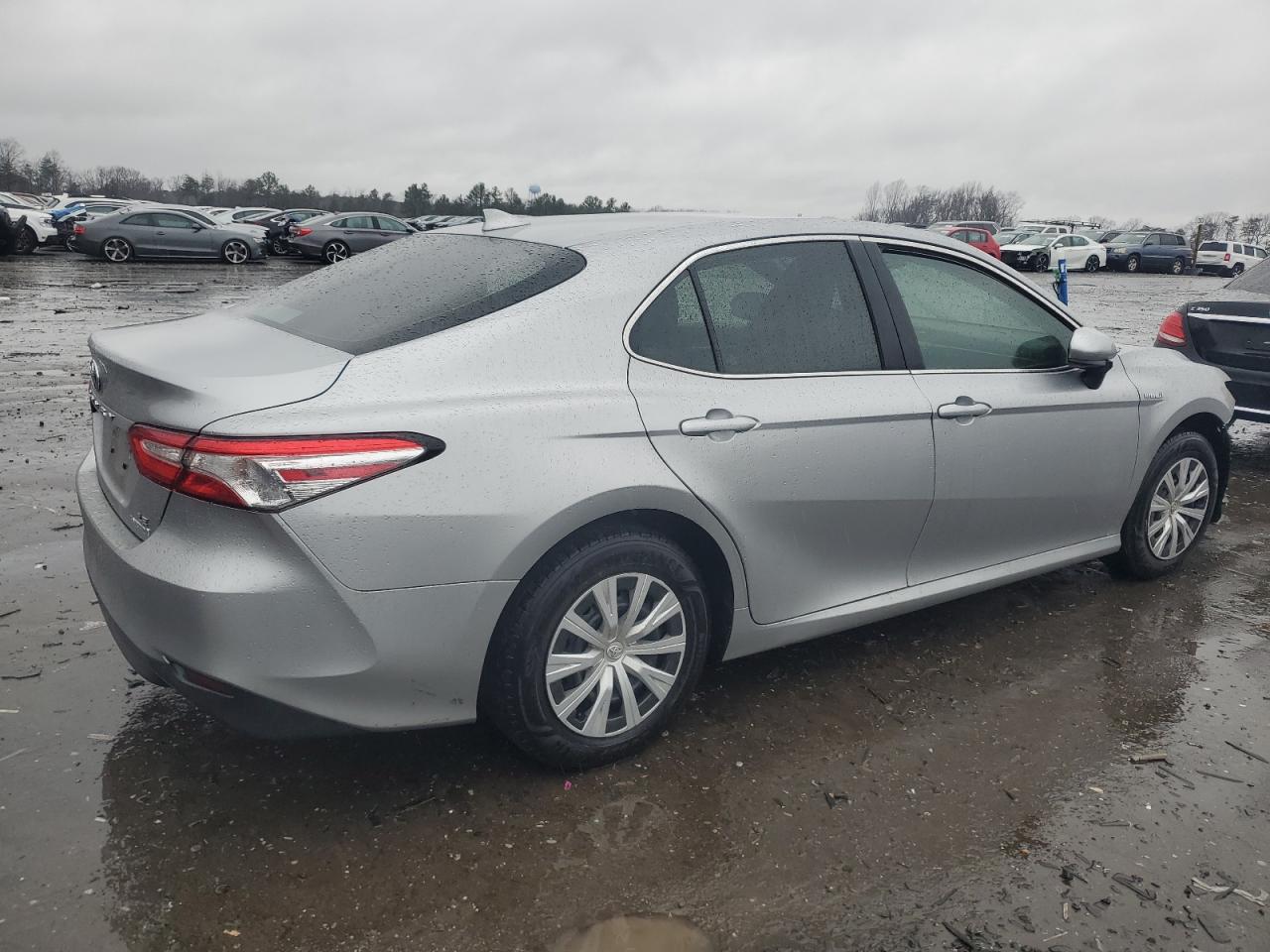 2019 Toyota Camry - Image 3