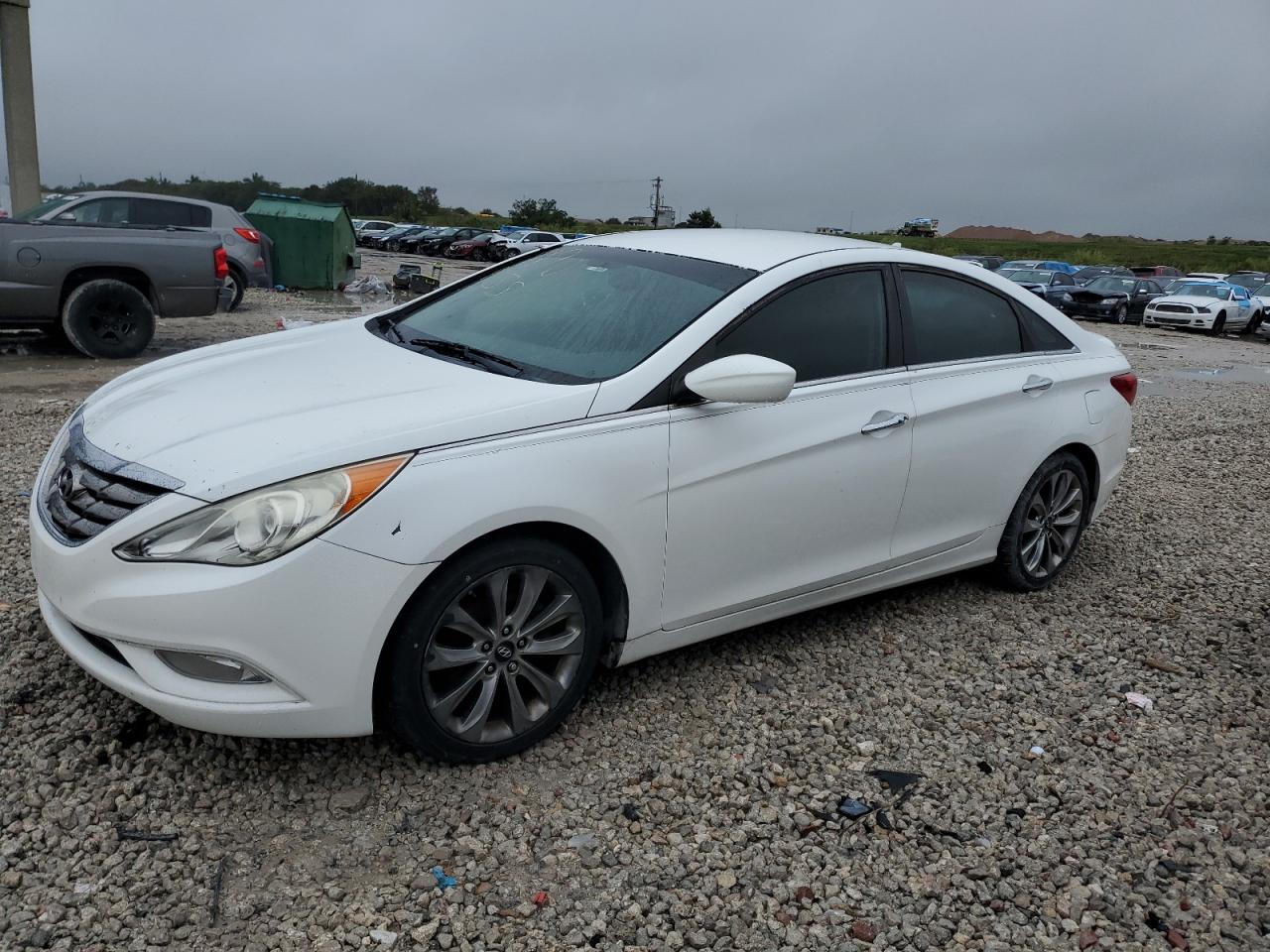 2011 Hyundai Sonata - Image 1