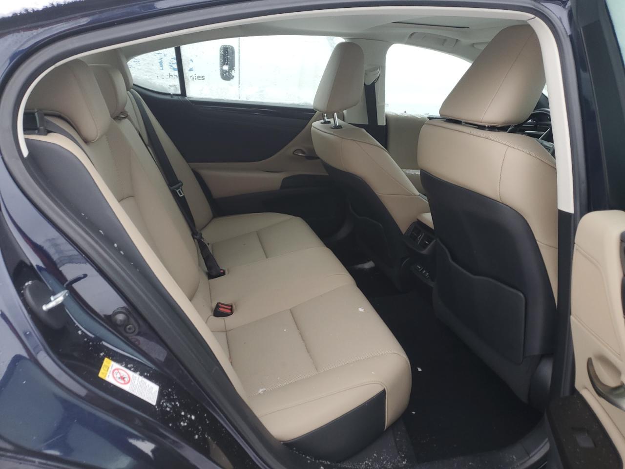2019 Lexus ES - Image 10