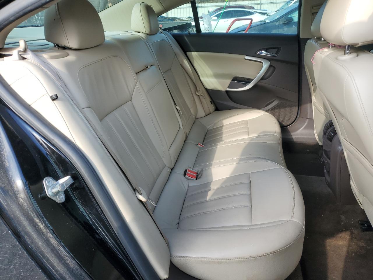 2017 Buick Regal - Image 10