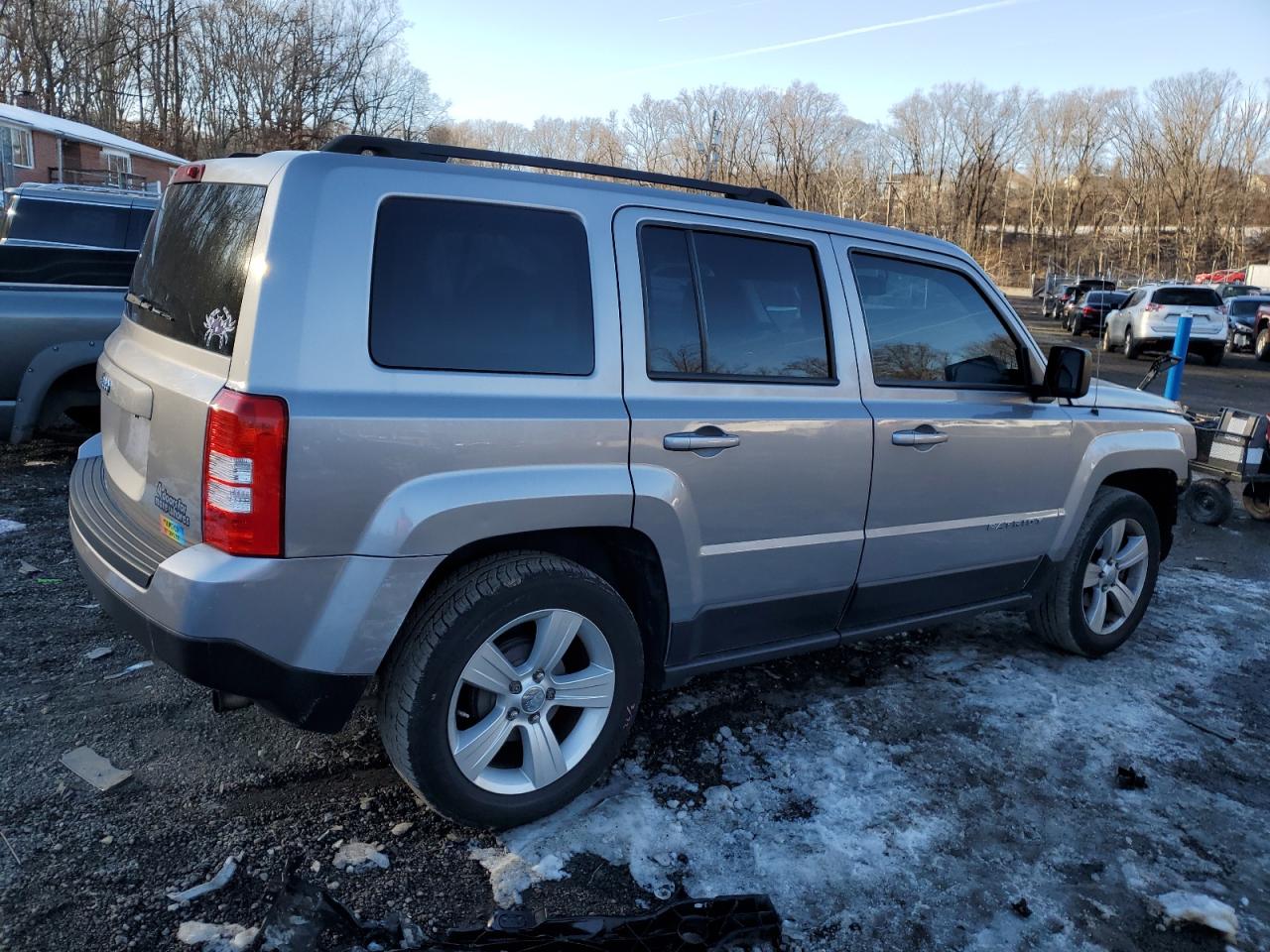 2016 Jeep Liberty (Patriot) - Image 3