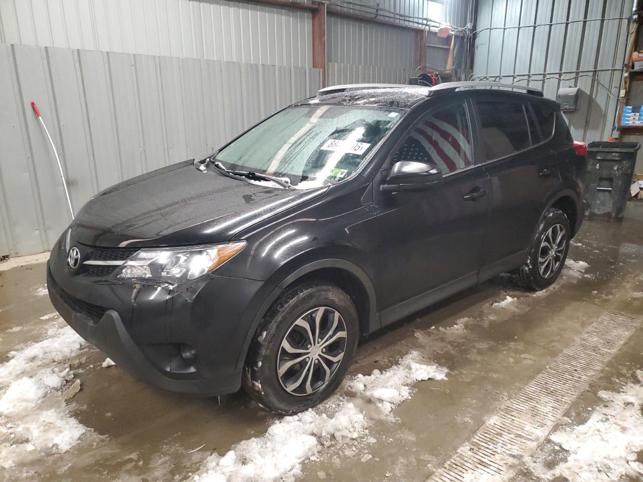 2015 Toyota RAV 4 - Image 1