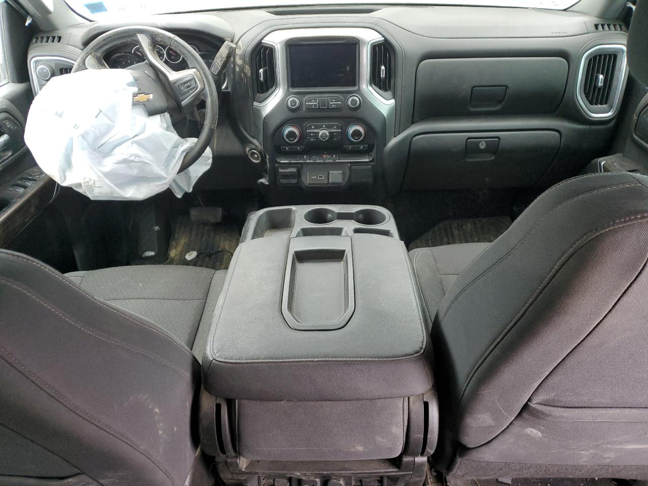2022 Chevrolet Silverado - Image 8