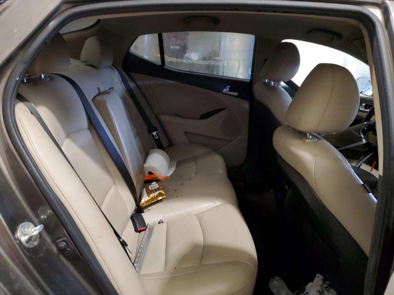 2014 Kia Optima - Image 10