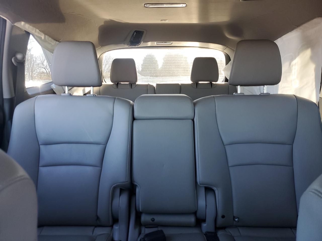 2017 Honda Pilot - Image 10