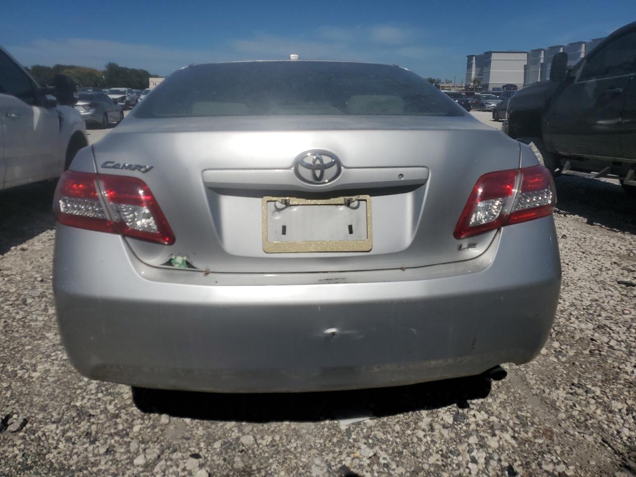 2011 Toyota Camry - Image 6