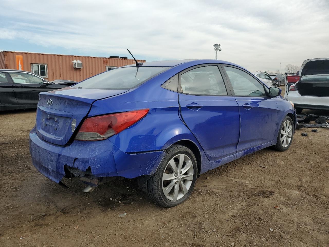 2014 Hyundai Accent - Image 3