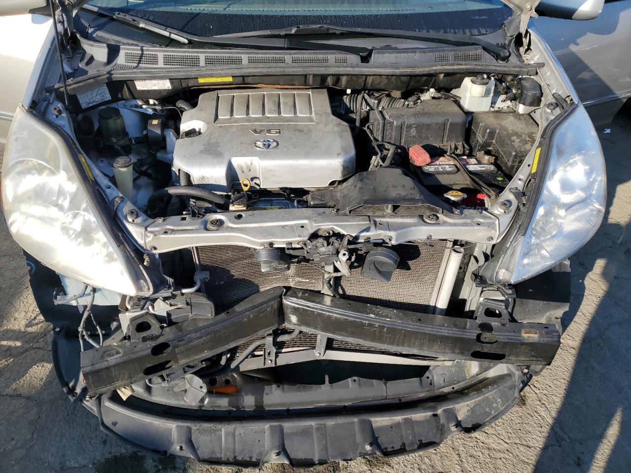 2009 Toyota Sienna - Image 12