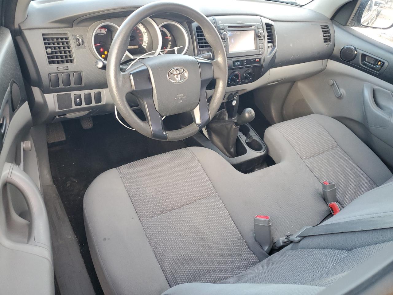 2013 Toyota Tacoma - Image 8