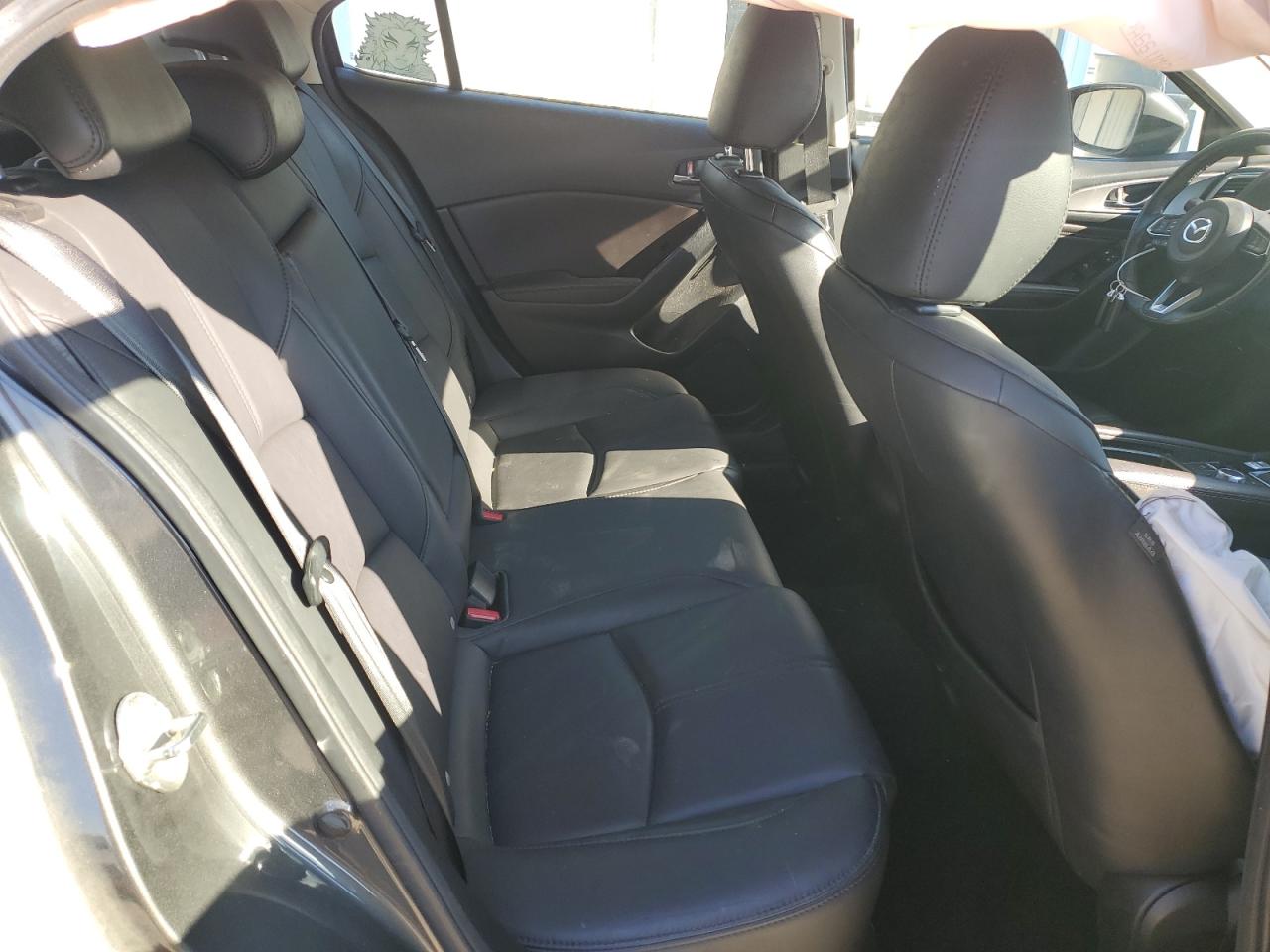 2018 Mazda 3 - Image 10