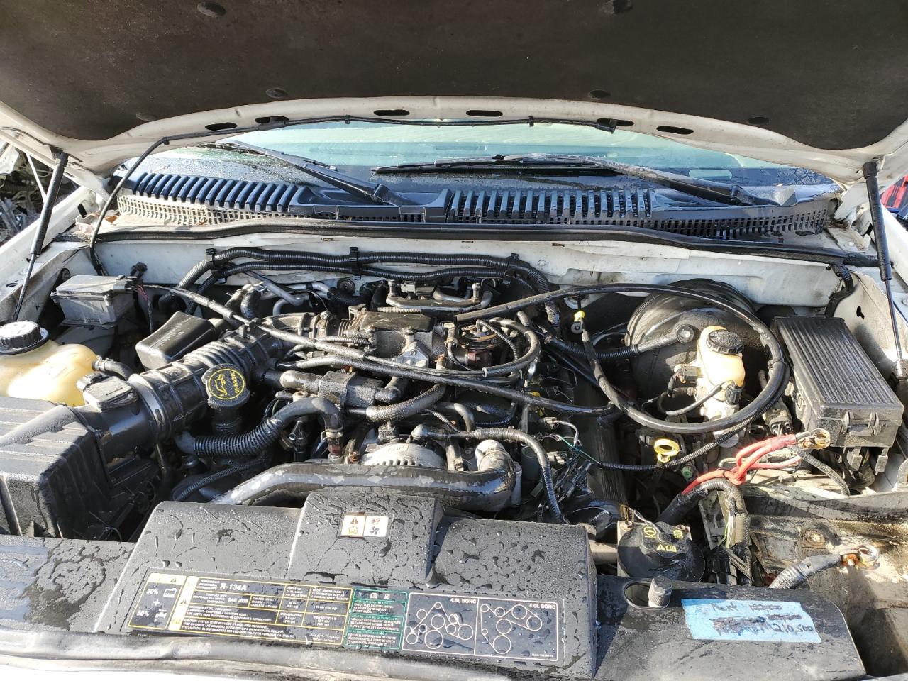 2003 Ford Explorer - Image 12