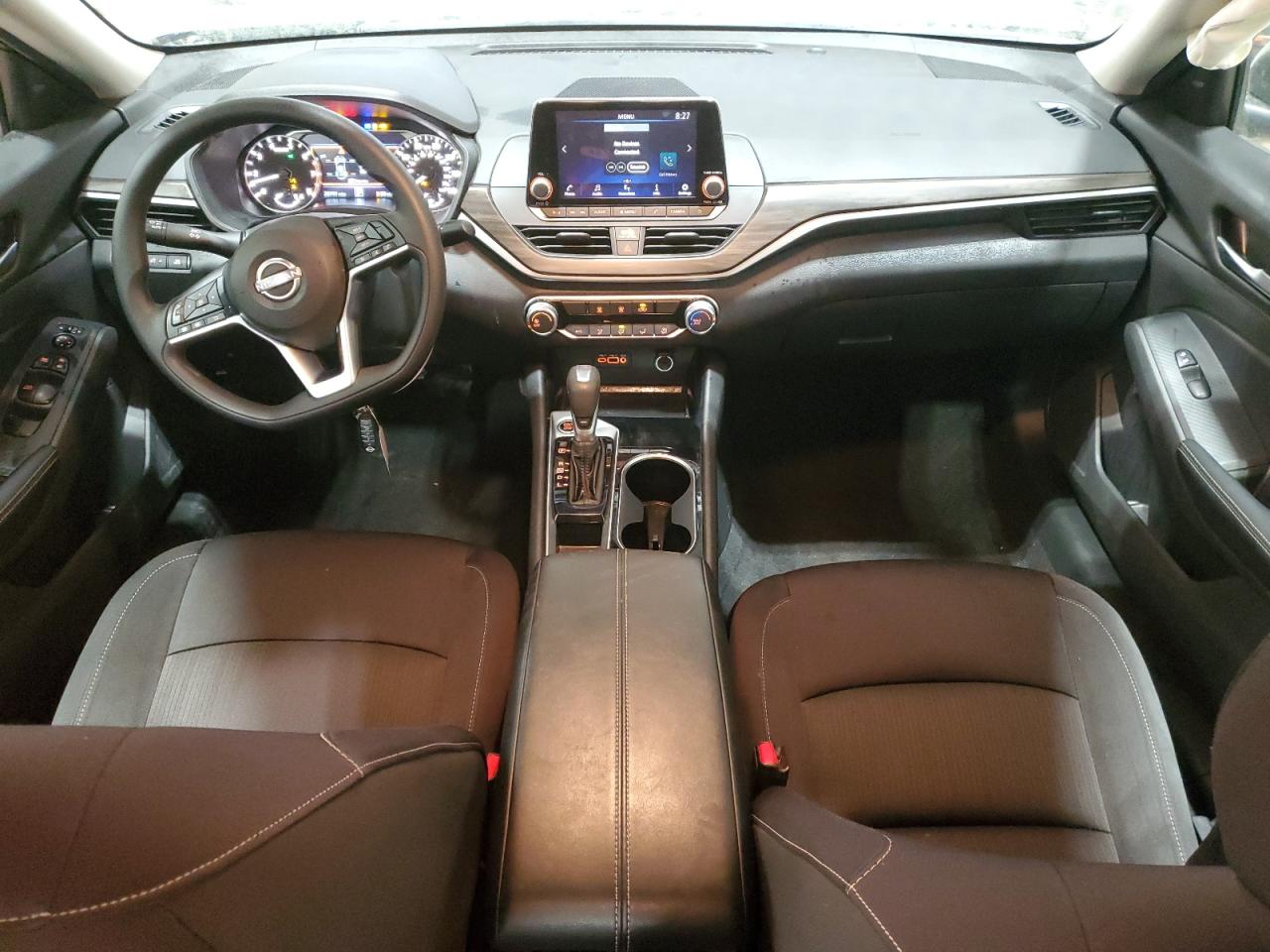 2024 Nissan Altima - Image 8