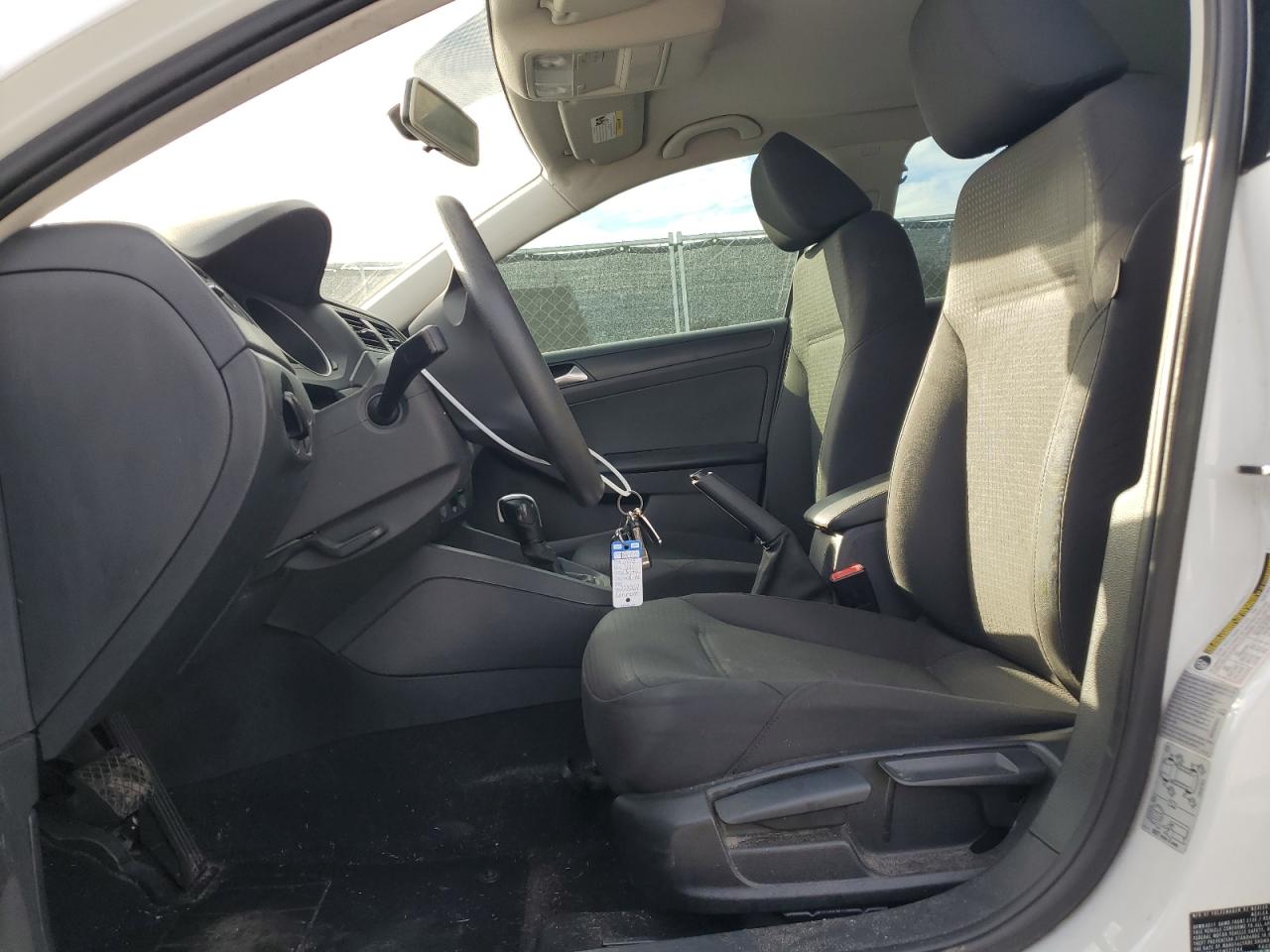 2015 Volkswagen Jetta - Image 7