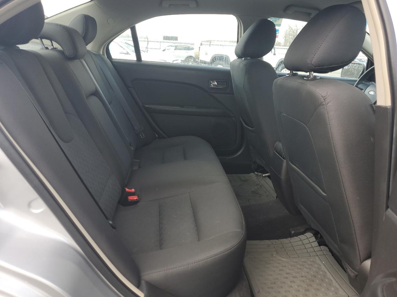 2012 Ford Fusion - Image 10