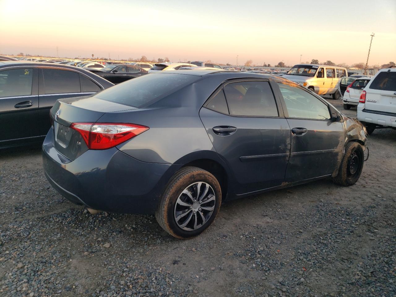 2015 Toyota Corolla - Image 3