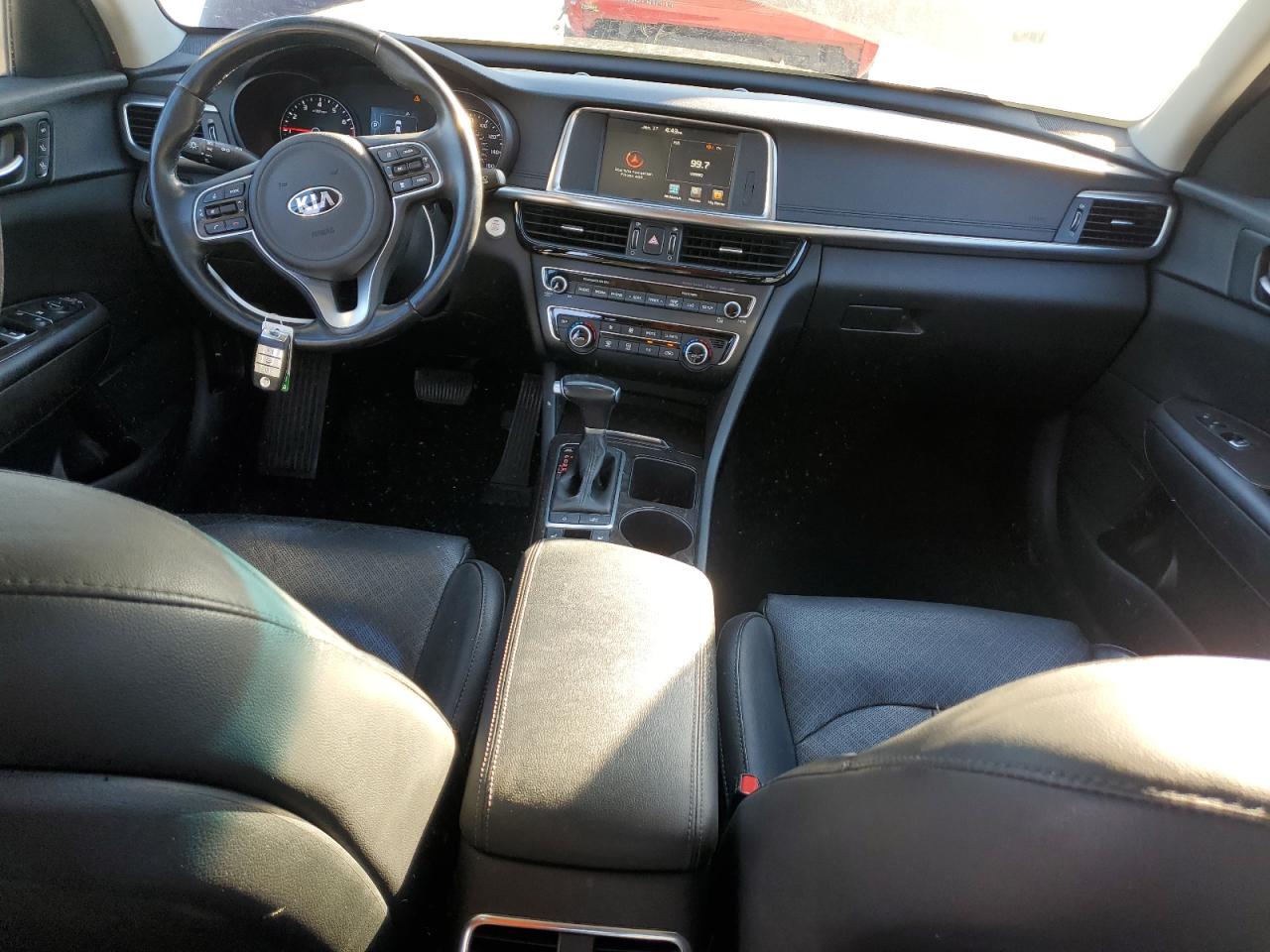 2017 Kia Optima - Image 8