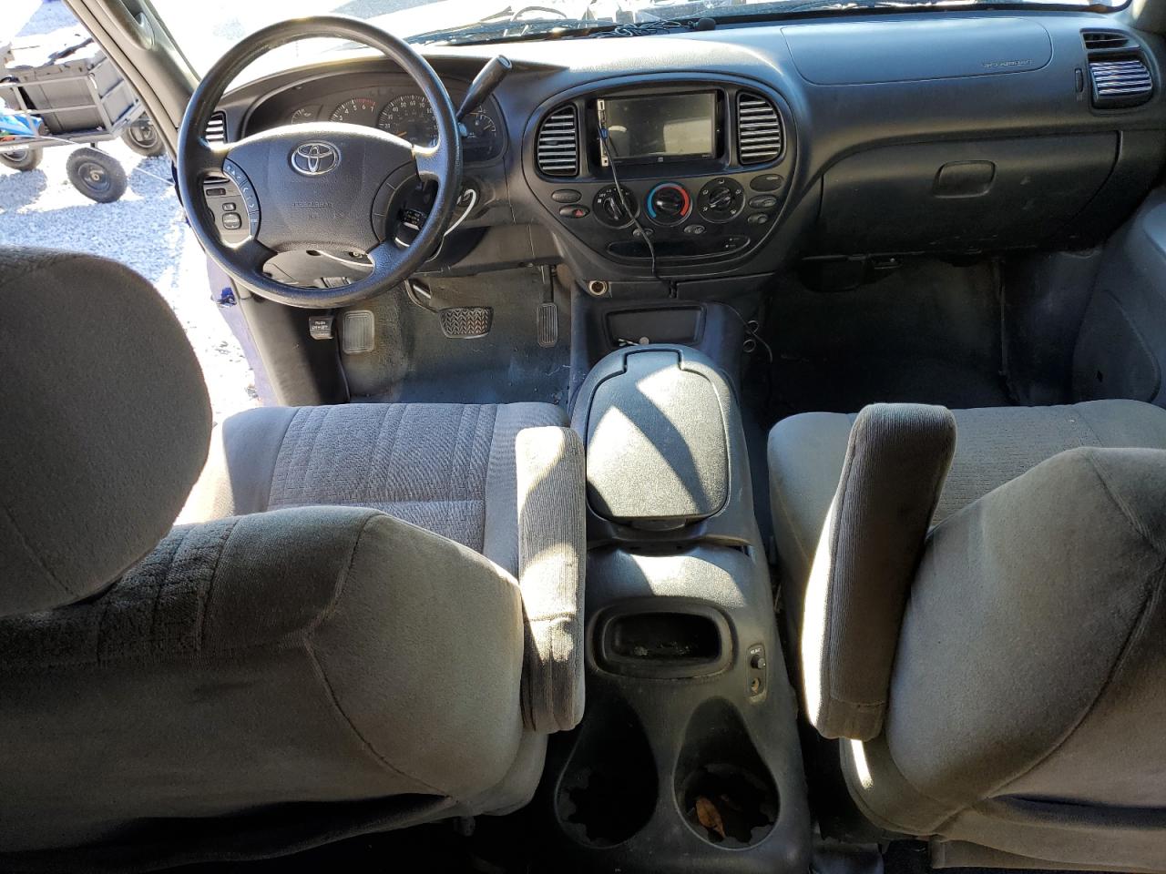 2004 Toyota Tundra - Image 8