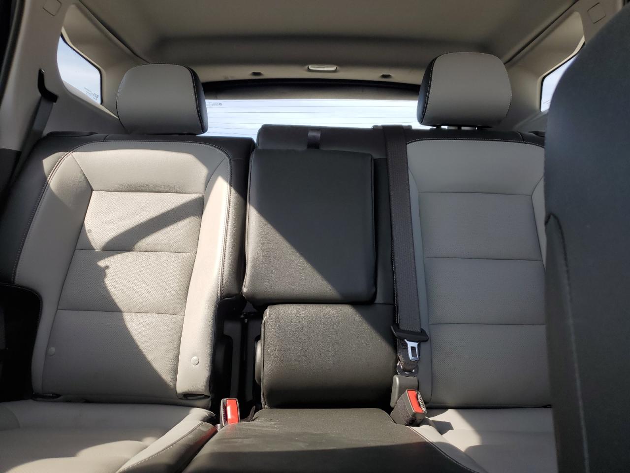 2022 GMC Terrain - Image 10