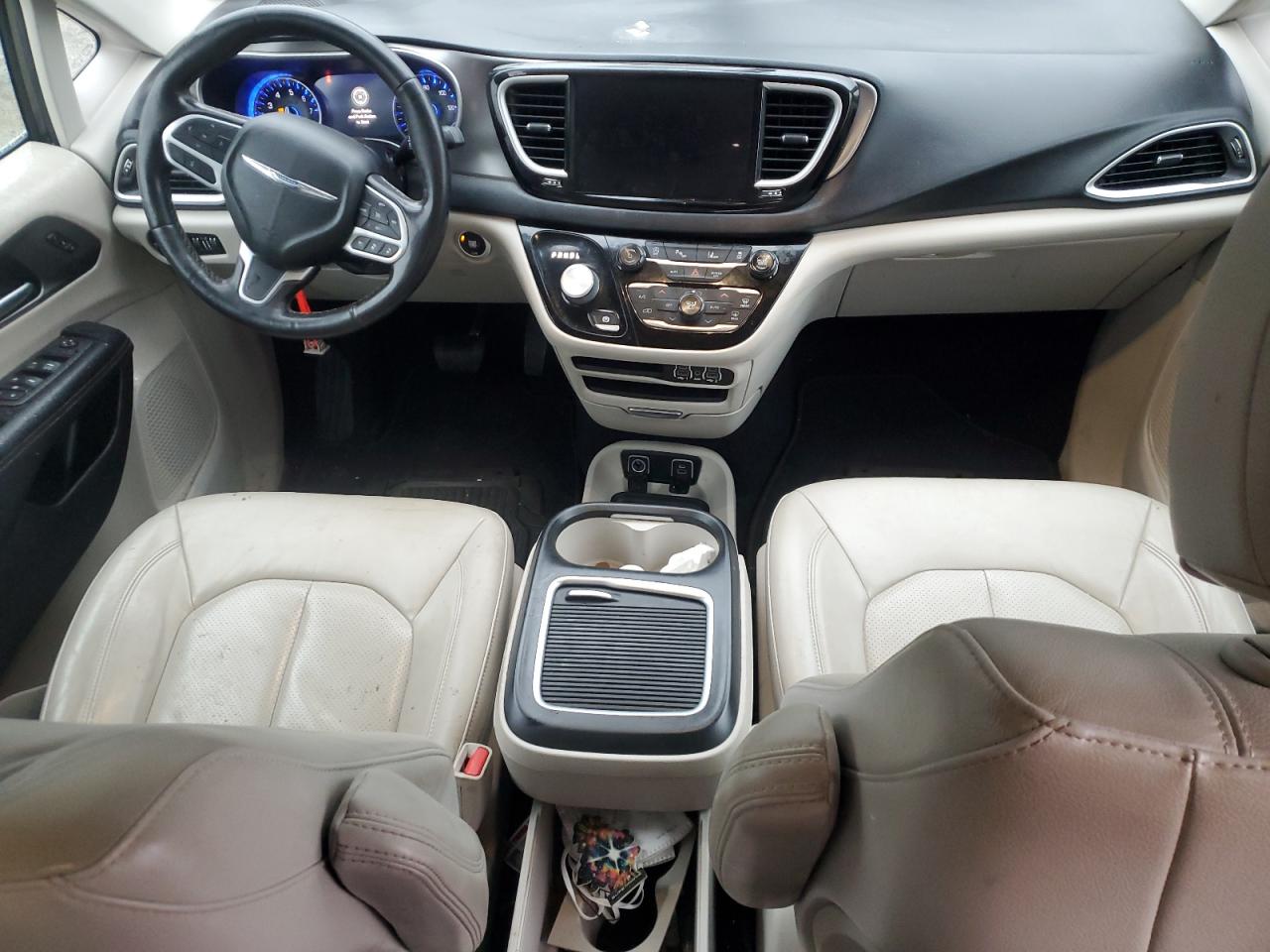 2021 Chrysler Pacifica - Image 8