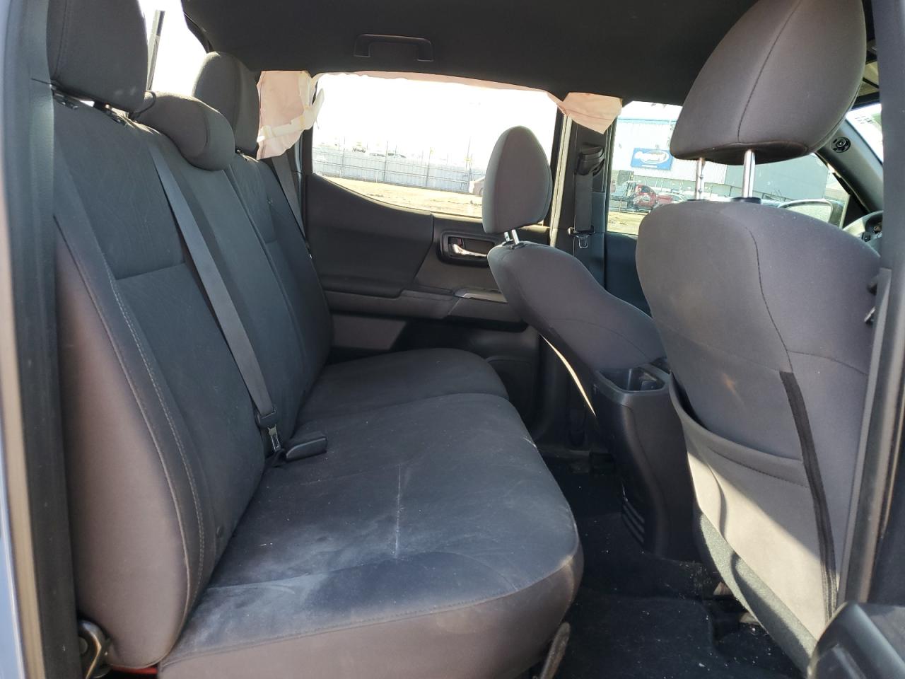 2019 Toyota Tacoma - Image 10