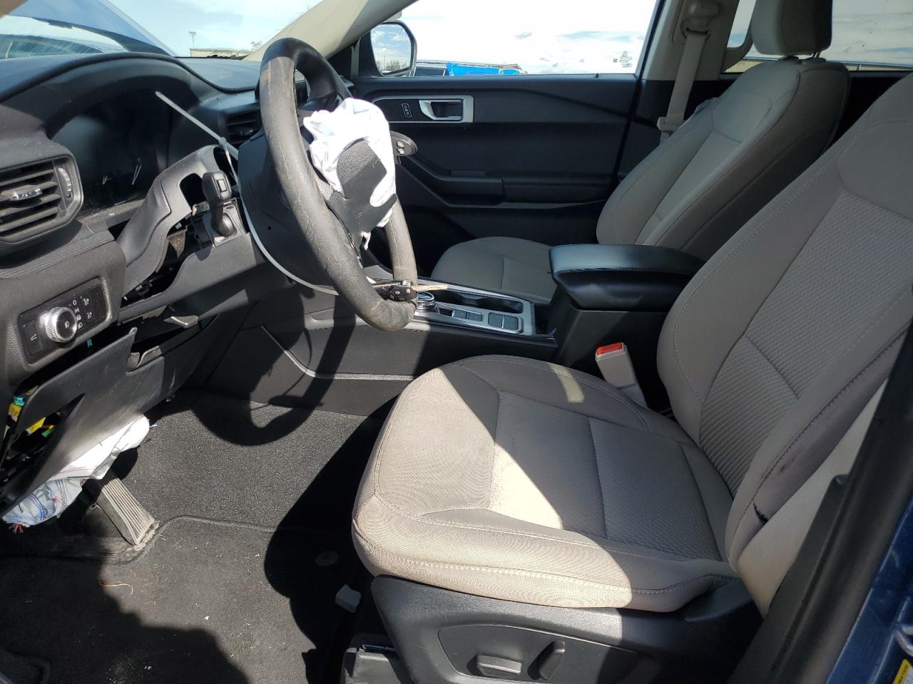 2023 Ford Explorer - Image 7