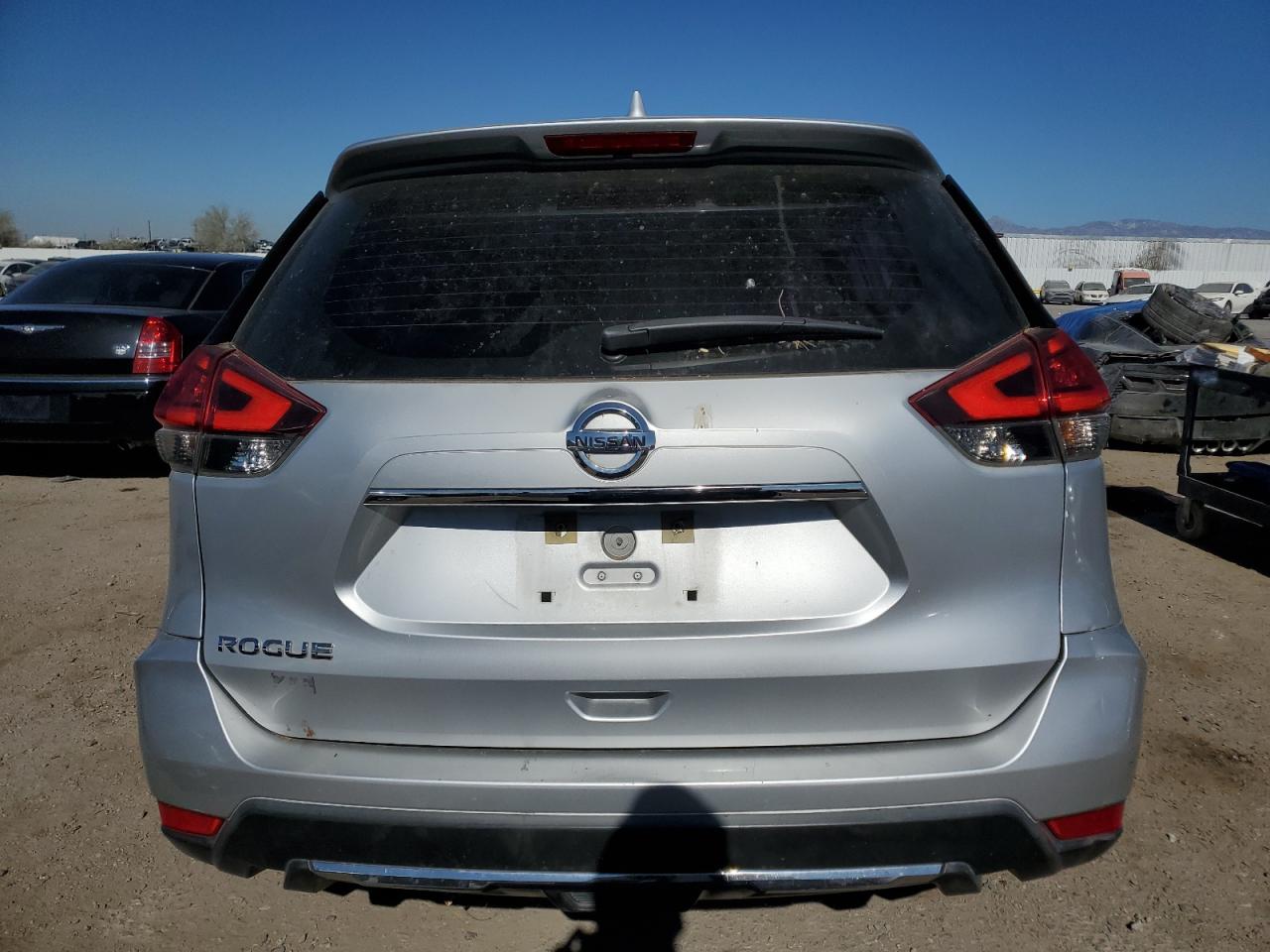 2017 Nissan Rogue - Image 6