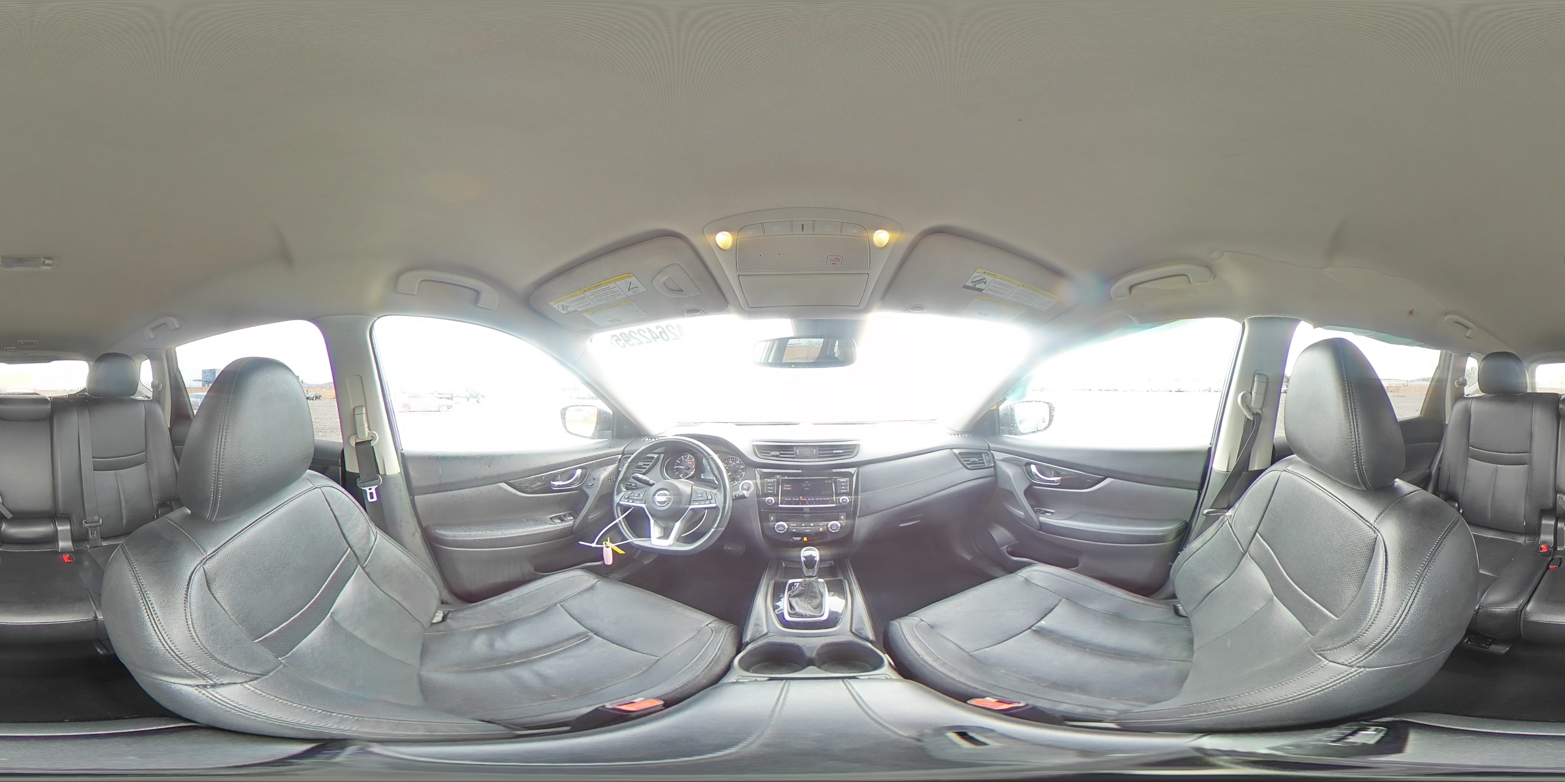 2018 Nissan Rogue - Image 14