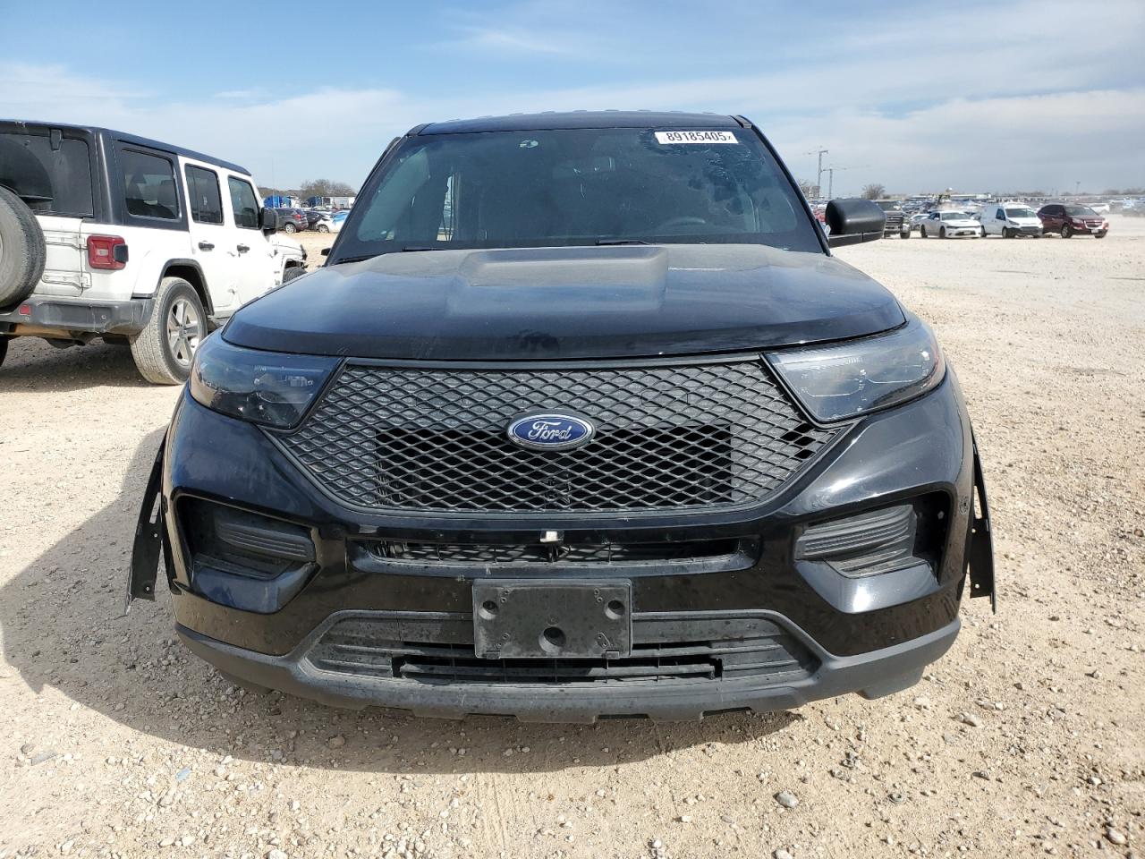 2022 Ford Explorer - Image 5