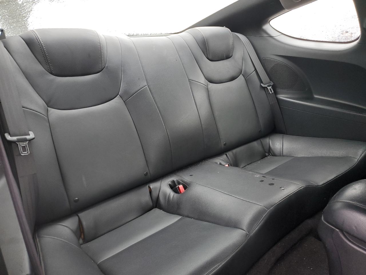 2012 Hyundai Genesis - Image 10