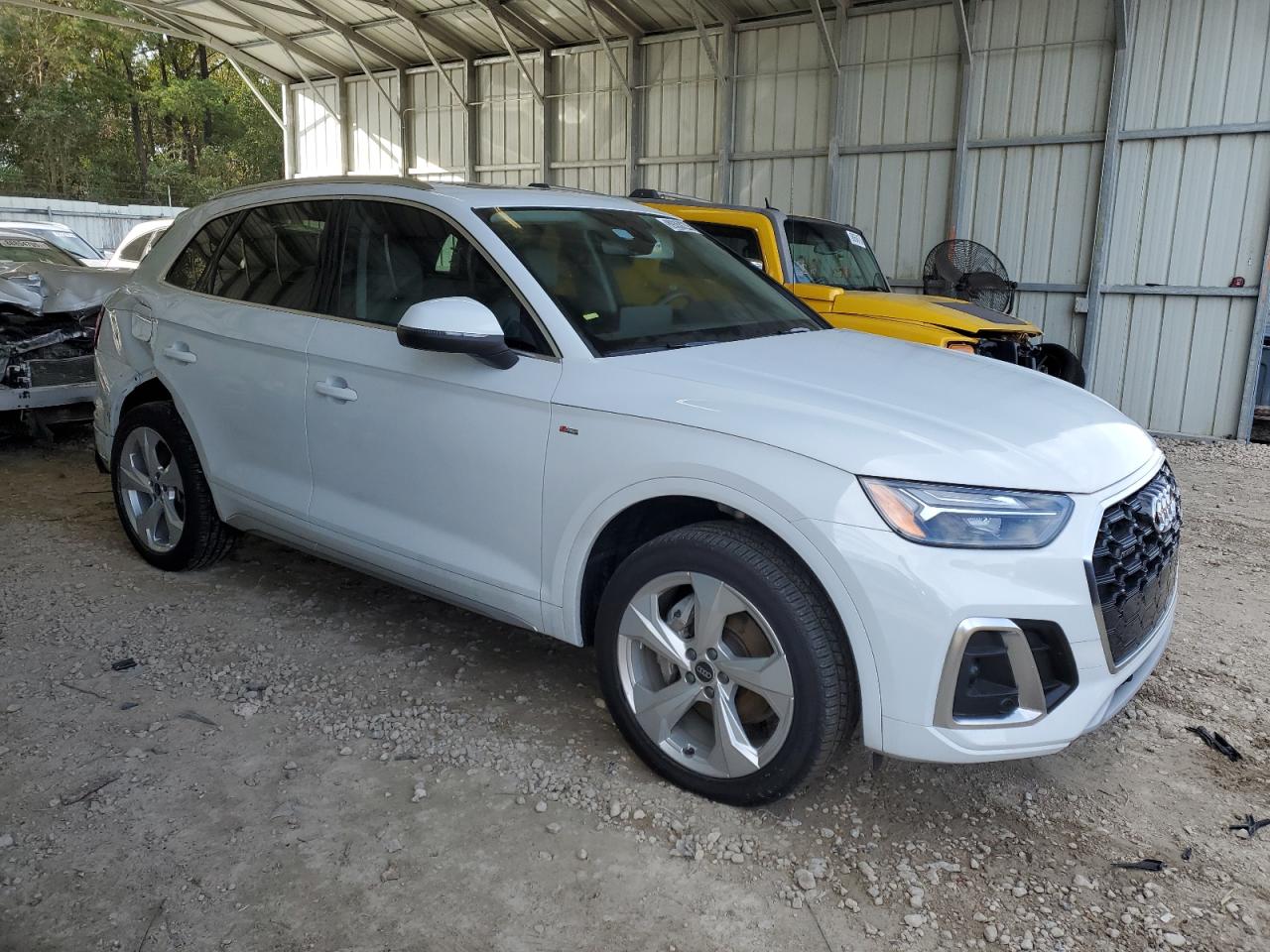 2023 Audi Q5 - Image 4