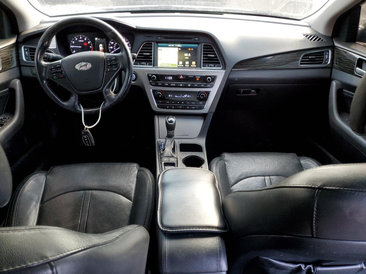 2016 Hyundai Sonata - Image 8