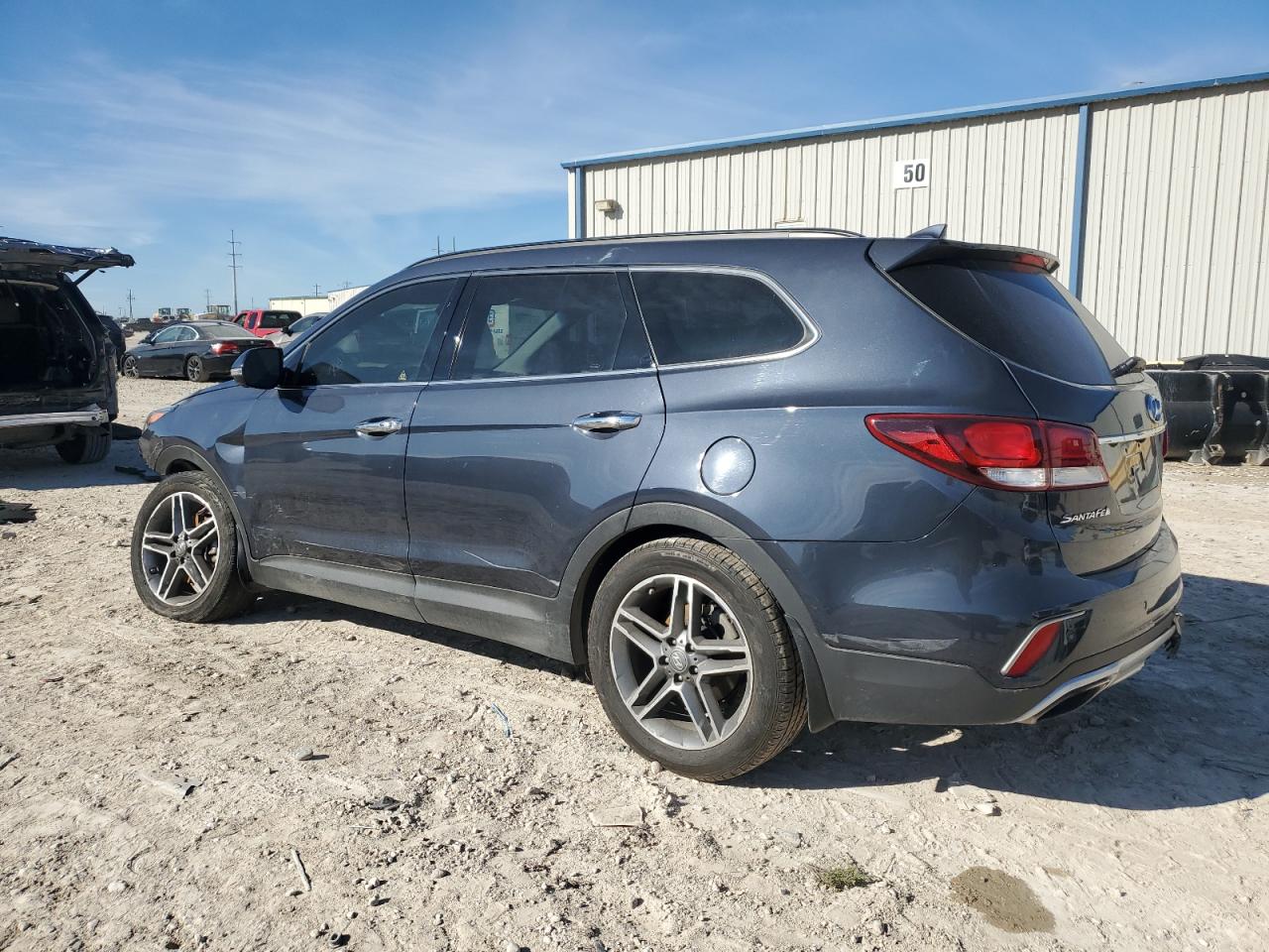 2018 Hyundai Santa Fe - Image 2