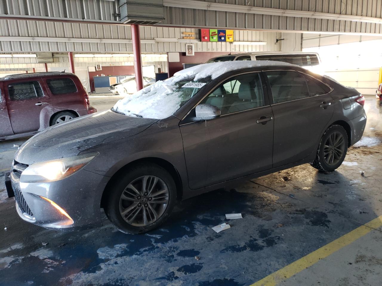 VIN 4T1BF1FK4FU476531 2015 TOYOTA CAMRY no.1