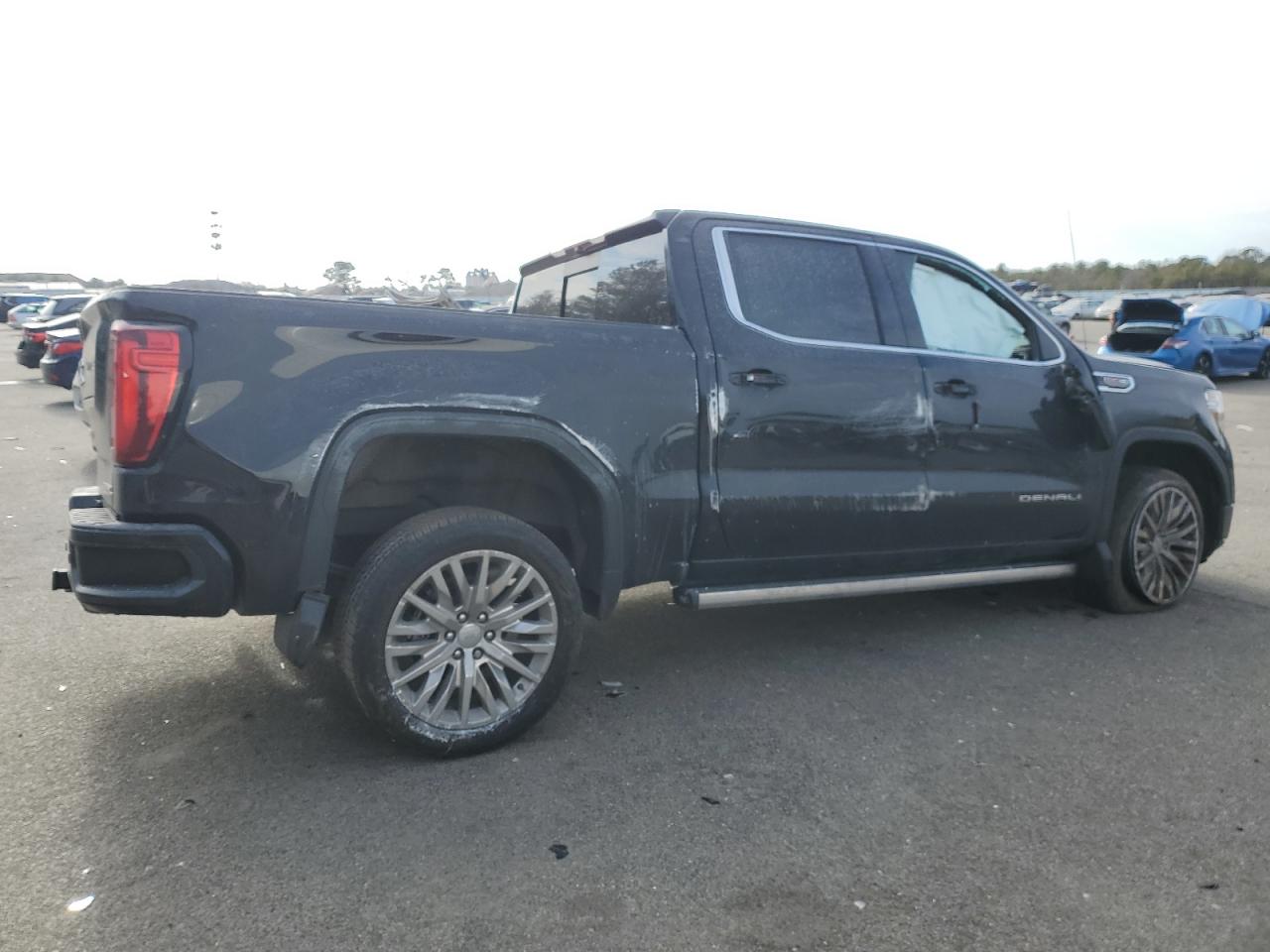 2019 GMC Sierra - Image 3