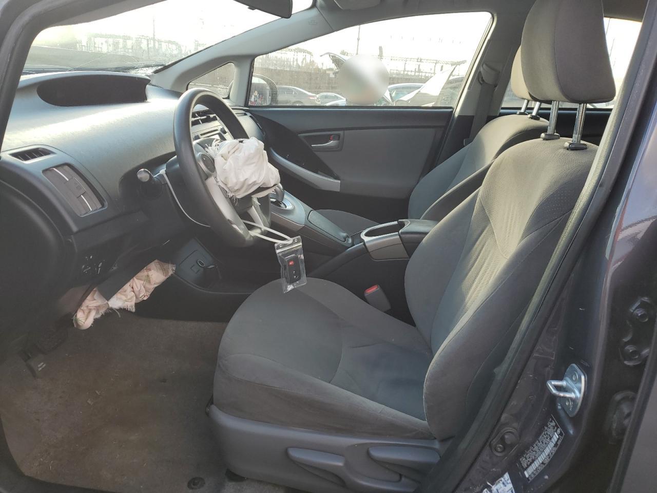 2012 Toyota Prius - Image 7