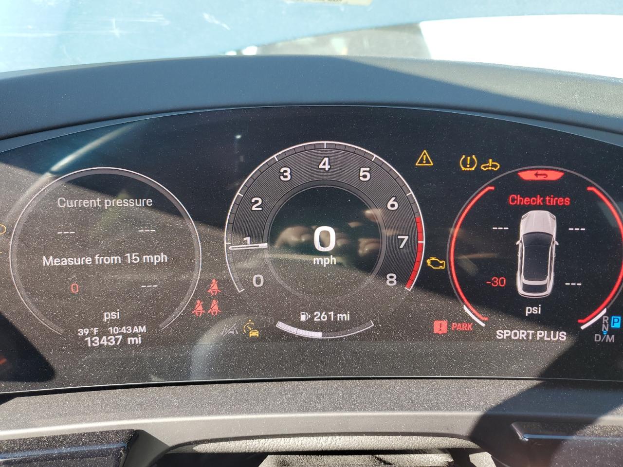 2024 Porsche Cayenne - Image 9