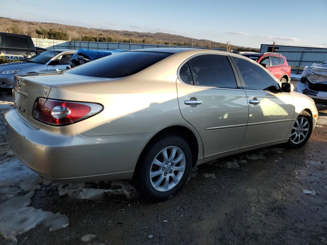 2002 Lexus ES - Image 3