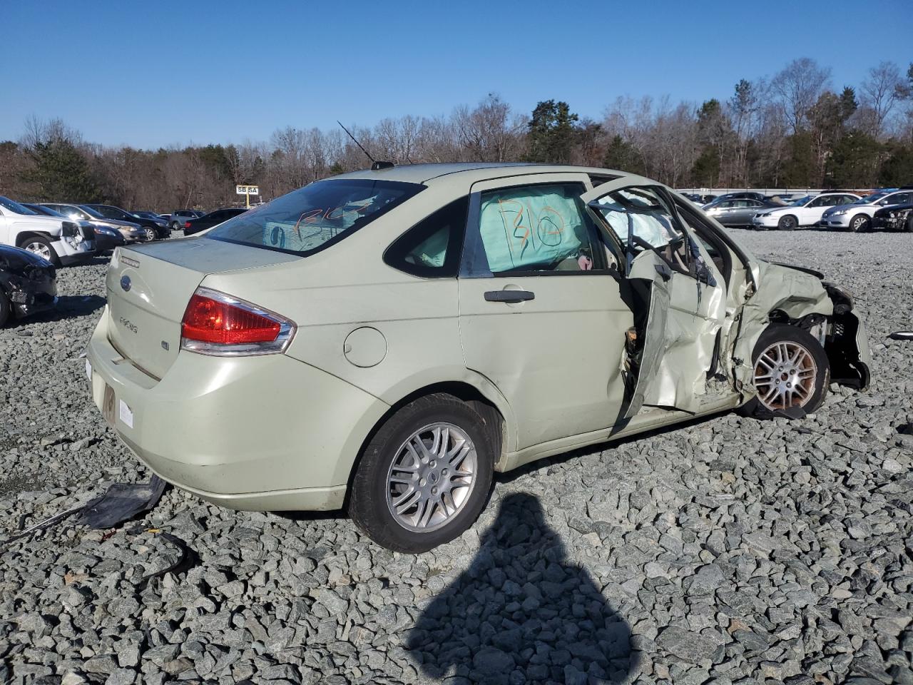 2010 Ford Focus - Image 3